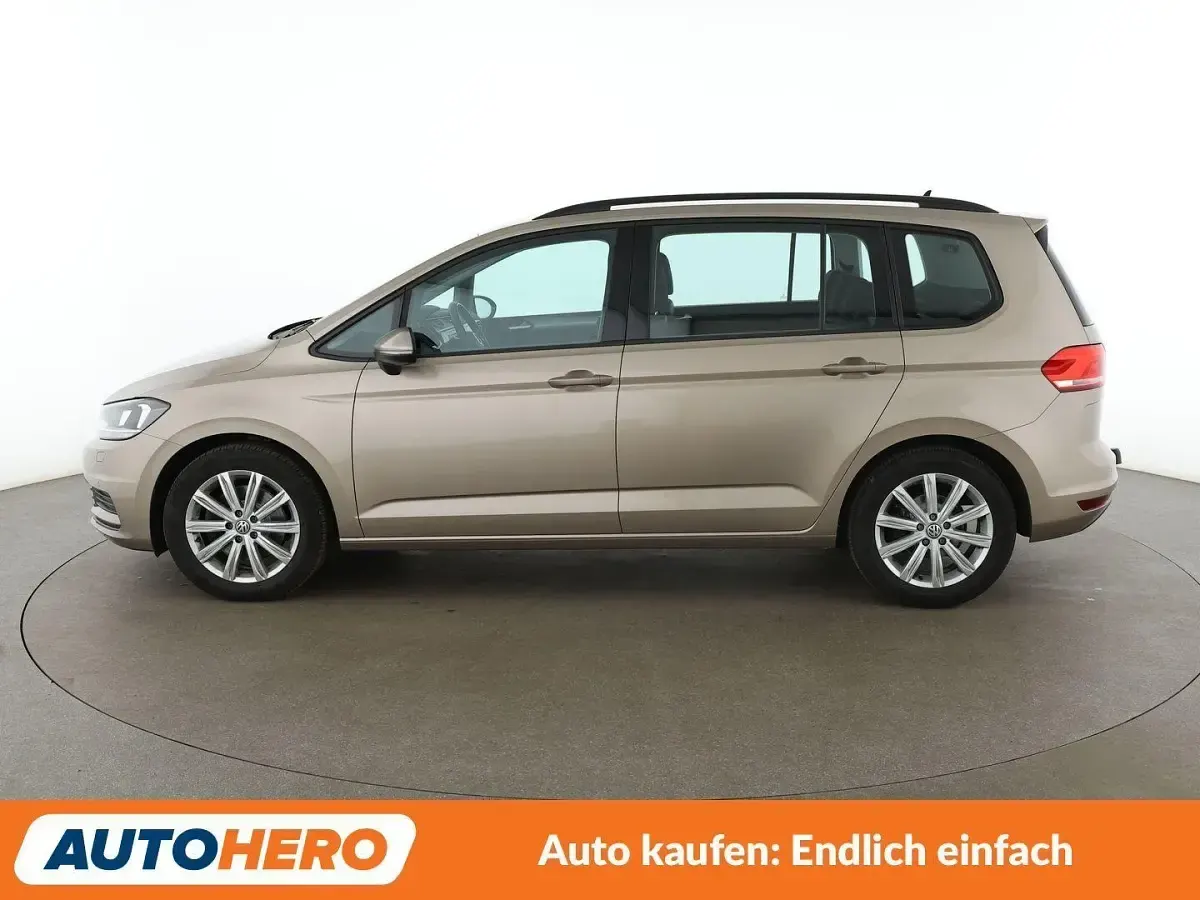 Gebraucht VW Touran Trendline 116 PS (85 kW) 2018 Gelb Van / Kleinbus