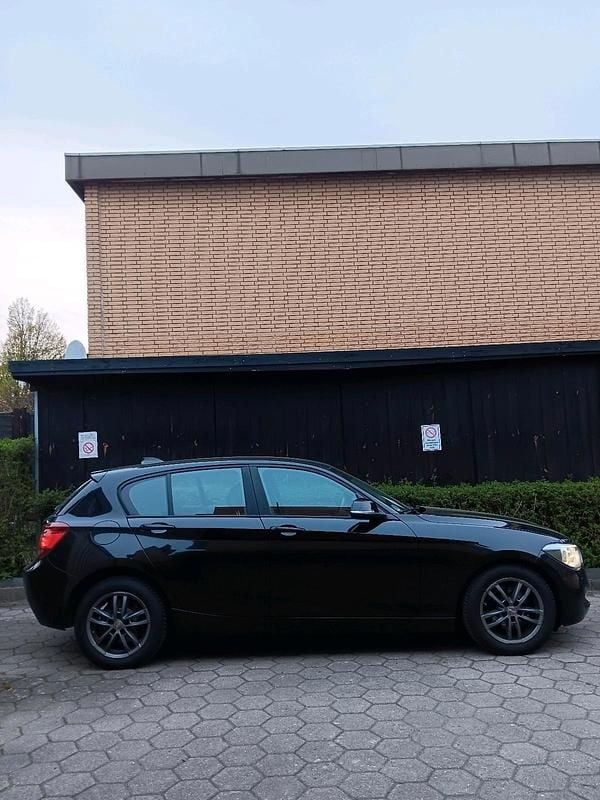 Second-hand BMW 120 184 CP (135 kW) 2014 Negru Hatchback