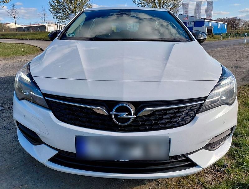 Gebraucht Opel Astra 145 PS (106 kW) 2021 Weiß Limousine