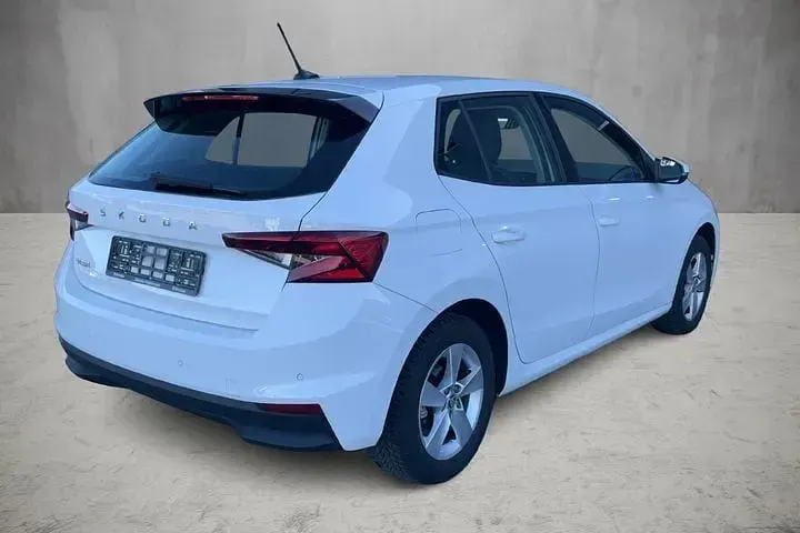 Gebraucht Skoda Fabia Ambition 95 PS (69 kW) 2023 Weiß Kleinwagen