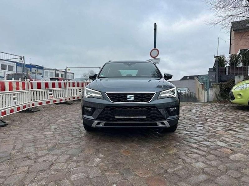 Gebraucht Seat Ateca XCELLENCE 150 PS (110 kW) 2018 "rodium" grau SUV