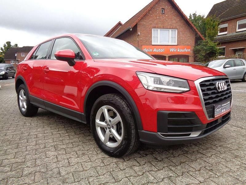 Gebraucht Audi Q2 116 PS (85 kW) 2017 Tangorot SUV