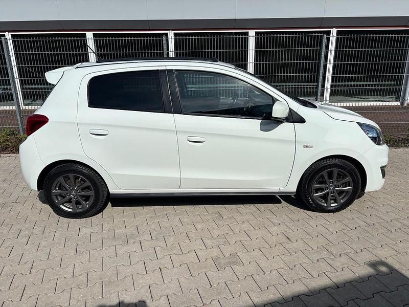 Gebraucht Mitsubishi Space Star Diamant Edition 80 PS (58 kW) 2017 Weiß Kleinwagen