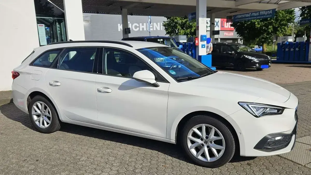 Gebraucht Seat Leon Style 150 PS (110 kW) 2020 Weiß Kombi