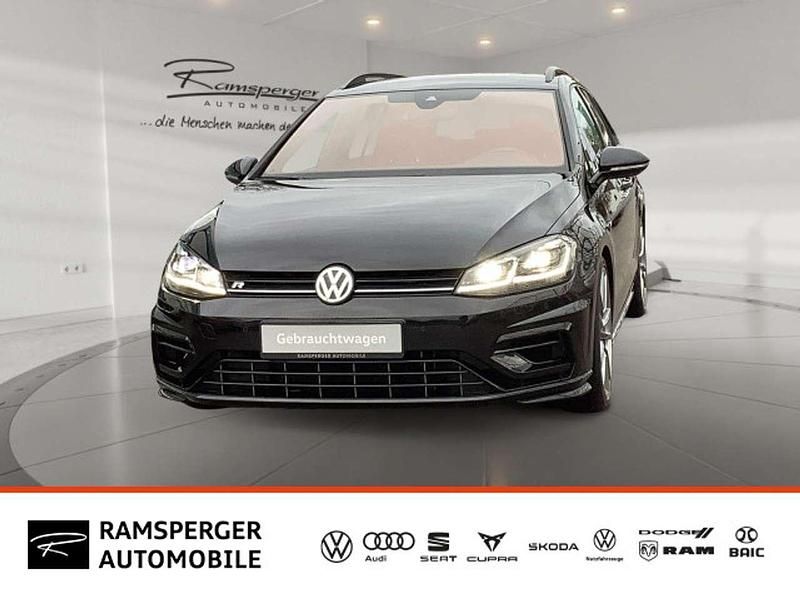 Schwarz (deep black perleffekt) Gebraucht 2020 VW Golf VIII Kombi | 26.490 € (Superpreis) - Bild 1/4