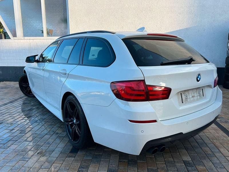 Gebraucht BMW 530 Performance 245 PS (180 kW) 2012 Silber Limousine
