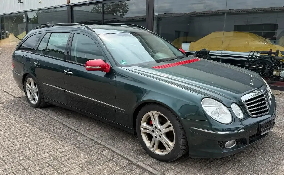 Gebraucht Mercedes E220 170 PS (125 kW) 2009 Andere farben Kombi