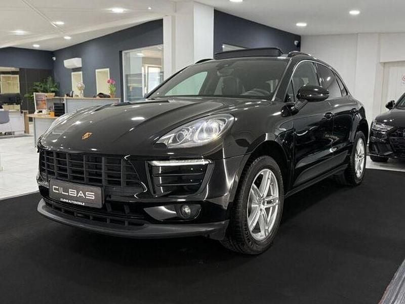 Second-hand Porsche Macan 252 CP (185 kW) 2018 Negru SUV