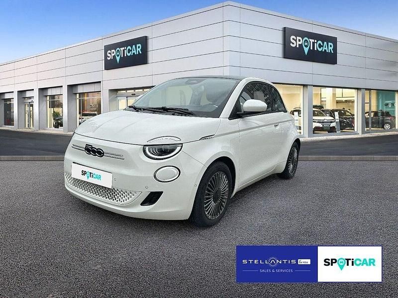 Weiß Gebraucht 2021 Fiat 500e Icon Limousine | 16.490 € (Guter Preis) - Bild 1/4