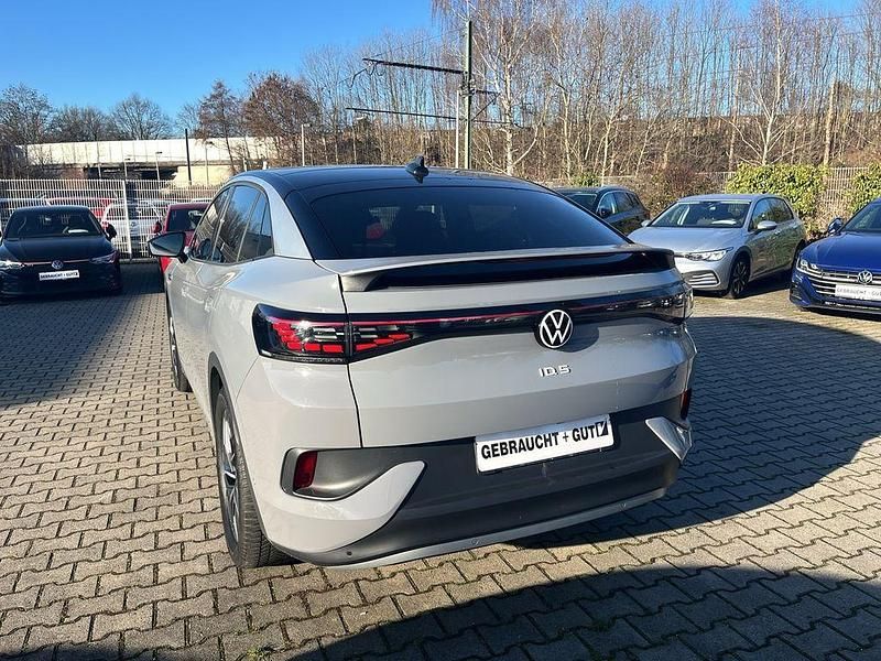 Gebraucht VW ID.5 Pro Performance 150 kW (204 PS) 2022 Mondsteingrau SUV