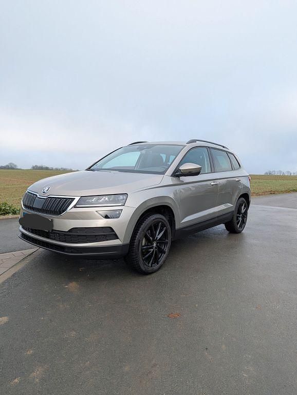 Grau Gebraucht 2019 Skoda Karoq Style SUV | 14.900 € (Fairer Preis) - Bild 1/4