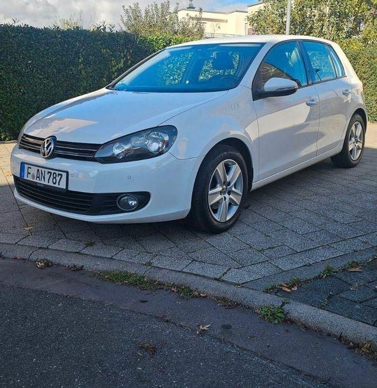 Weiß Gebraucht 2009 VW Golf VI Trendline Kombi | 5.600 € (Teuer) - Bild 1/4