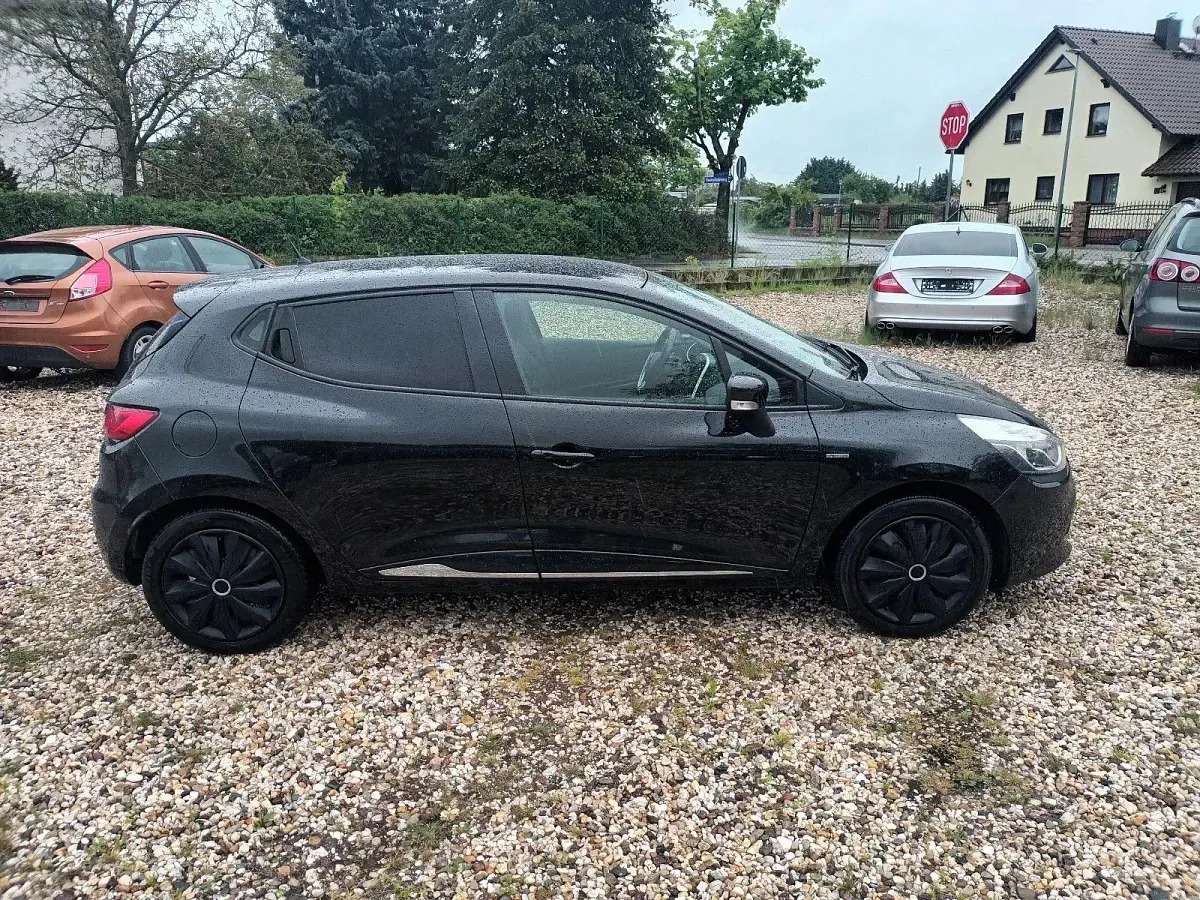 Gebraucht Renault Clio IV LIMITED 73 PS (53 kW) 2016 Schwarz Limousine