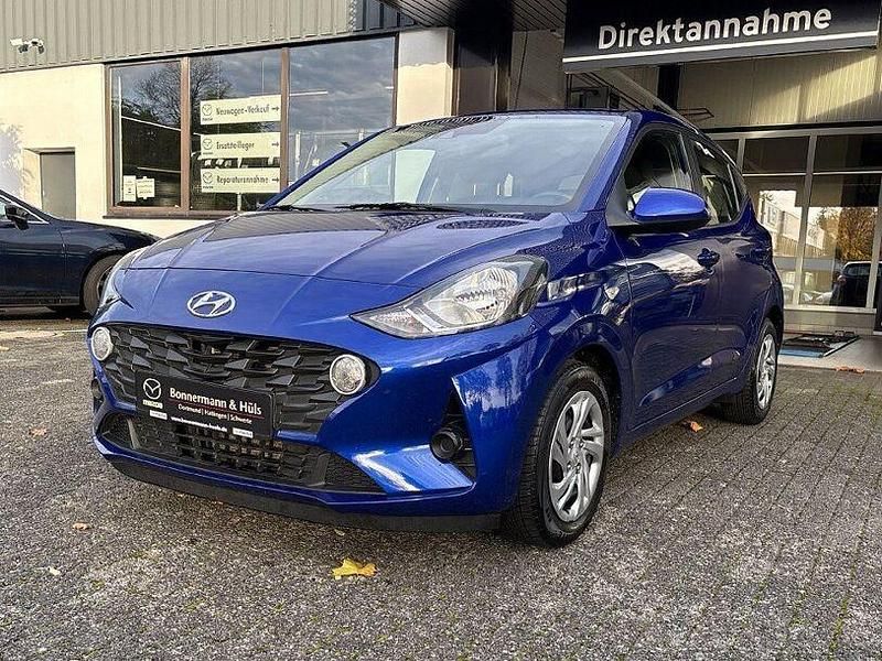 Blau Gebraucht 2023 Hyundai i10 Select Kleinwagen | 11.780 € (Fairer Preis) - Bild 1/4