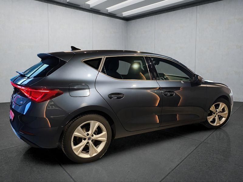 Second-hand Seat Leon 150 CP (110 kW) 2025 Gri Hatchback