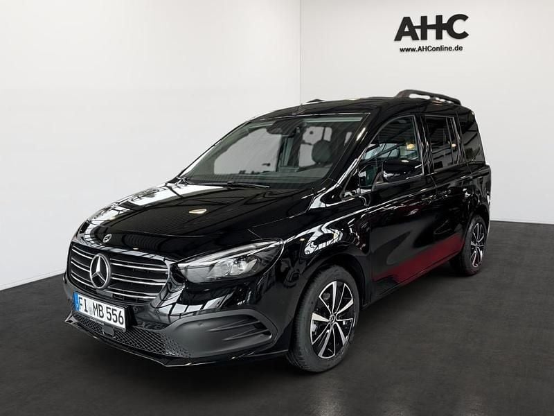 Schwarz Gebraucht 2025 Mercedes 180 Progressive Limousine | 34.990 € (Teuer) - Bild 1/4