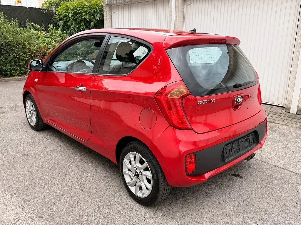 Gebraucht Kia Picanto Edition 7 69 PS (50 kW) 2012 Rot Kleinwagen