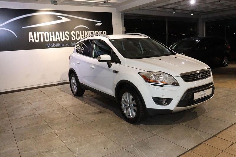Gebraucht Ford Kuga Titanium 163 PS (119 kW) 2010 Weiß SUV