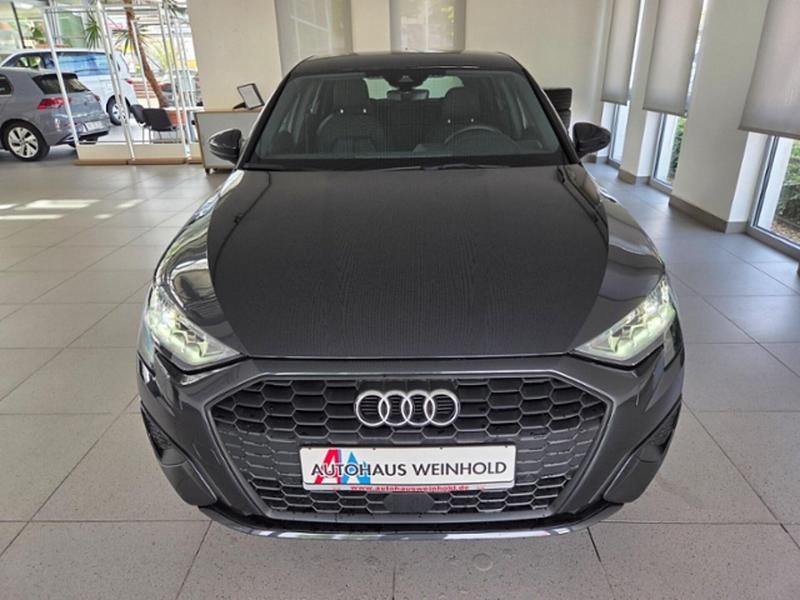 Używany Audi A3 150 KM (110 kW) 2024 Szary Sedan/Limuzyna