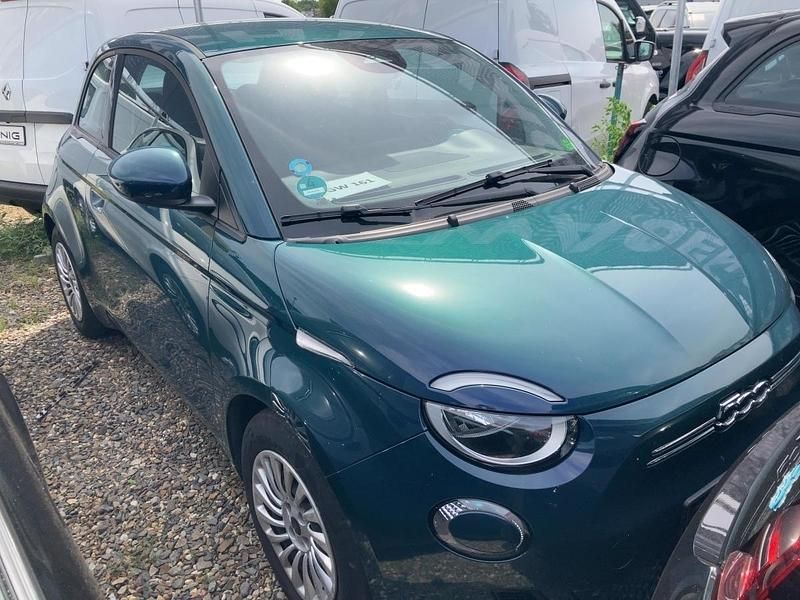 Grün Gebraucht 2023 Fiat 500e Kleinwagen | 24.990 € (Etwas zu teuer) - Bild 1/4