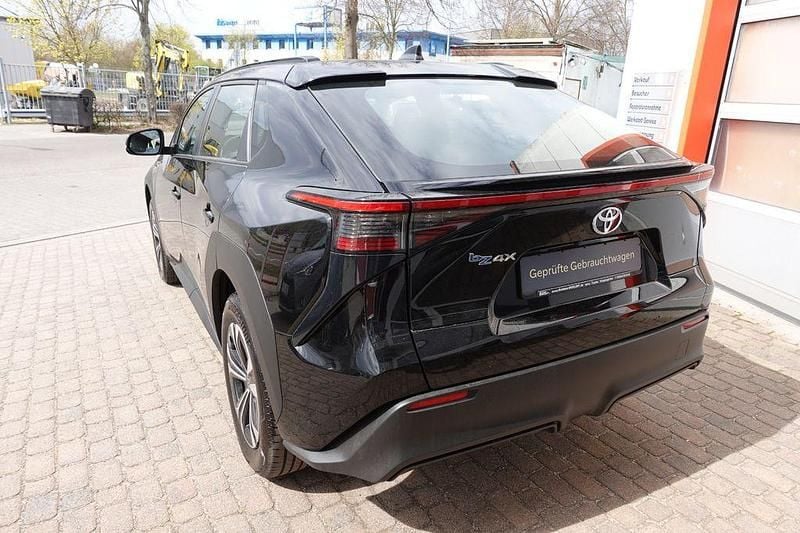 Gebraucht Toyota bZ4X Comfort 150 kW (204 PS) 2025 Schwarz SUV