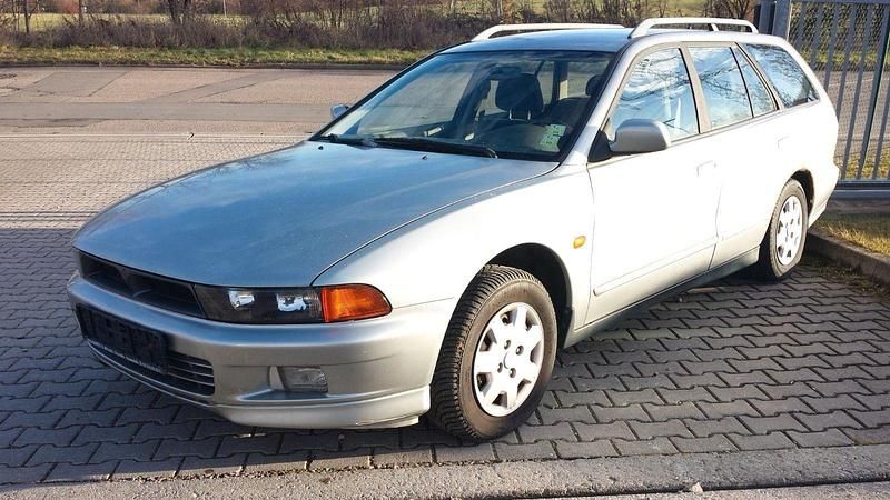 Grau Gebraucht 1997 Mitsubishi Galant Kombi | 1.500 € (Teuer) - Bild 1/4