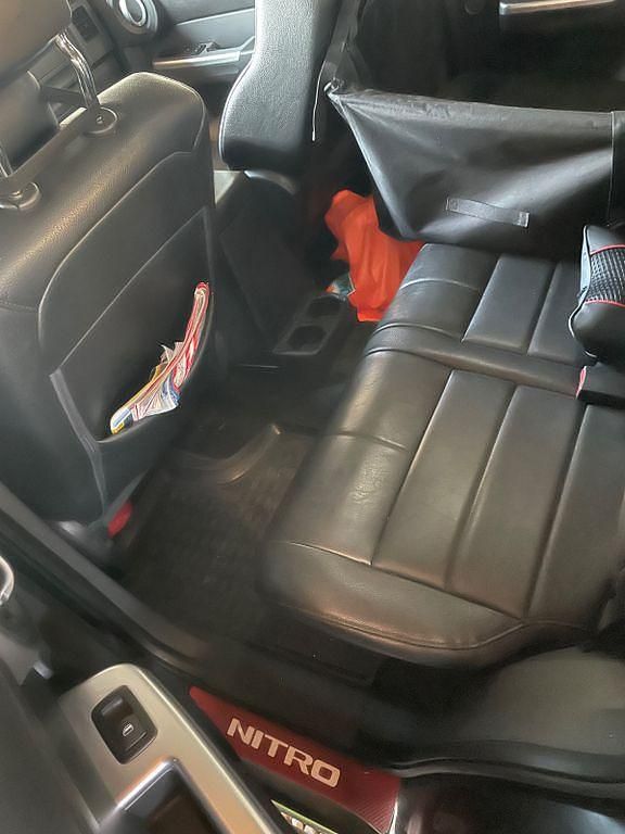 Gebraucht Dodge Nitro 264 PS (194 kW) 2011 Schwarz SUV