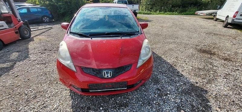 Rot Gebraucht 2009 Honda Jazz Trend Kleinwagen | 1.300 € (Fairer Preis) - Bild 1/4