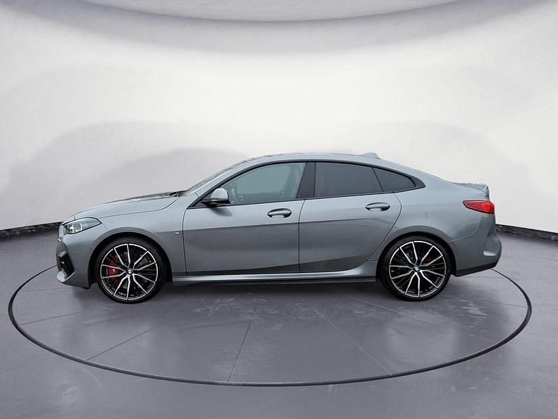 Gebraucht BMW 220 M Sport 178 PS (130 kW) 2024 Grau Coupé