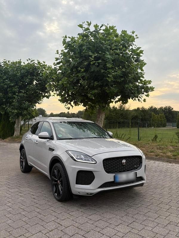 Gebraucht Jaguar E-Pace R-Dynamic 150 PS (110 kW) 2021 Grau SUV