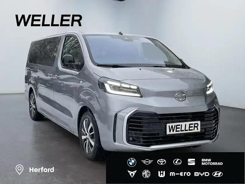 Gebraucht Toyota Proace Team 177 PS (130 kW) 2025 Silver metallic (silber) Van / Kleinbus