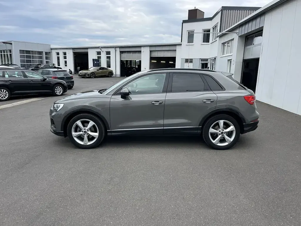 Gebraucht Audi Q3 Advanced Plus 150 PS (110 kW) 2022 Chronosgrau SUV