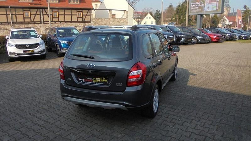 Gebraucht Lada Kalina 98 PS (72 kW) 2017 Grau Kombi