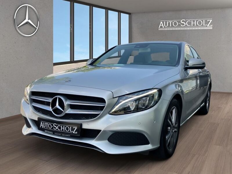 Silber Gebraucht 2018 Mercedes C220 Avantgarde Limousine | 23.898 € (Fairer Preis) - Bild 1/4