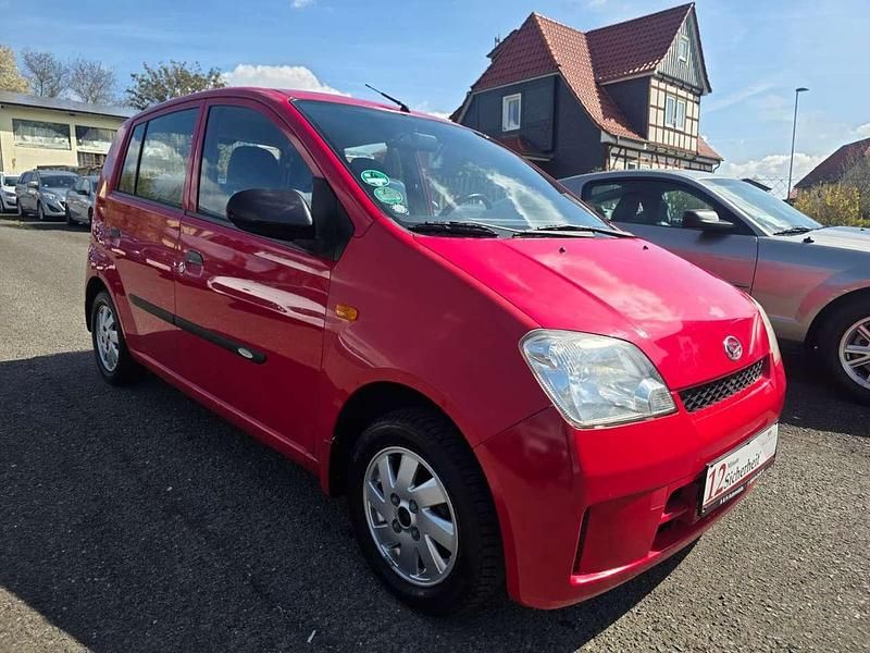 Gebraucht Daihatsu Cuore Plus 58 PS (42 kW) 2004 Rot Kleinwagen