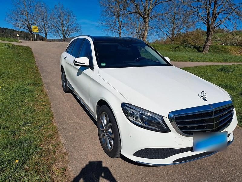 Gebraucht Mercedes C400 333 PS (244 kW) 2019 Weiß Kombi