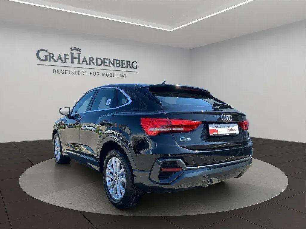 Gebraucht Audi Q3 Sportback Ambiente 190 PS (139 kW) 2025 Mythosschwarz metallic SUV
