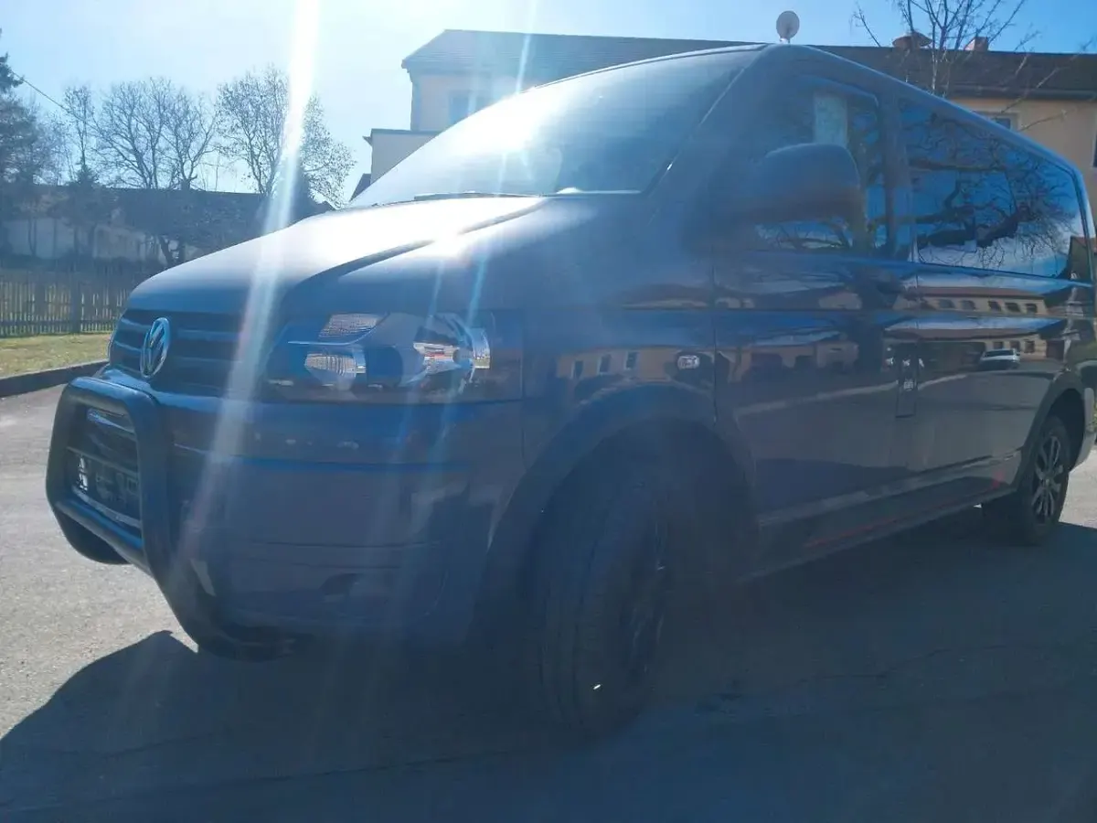 Używany VW Caravelle 140 KM (102 kW) 2015 Szary Van
