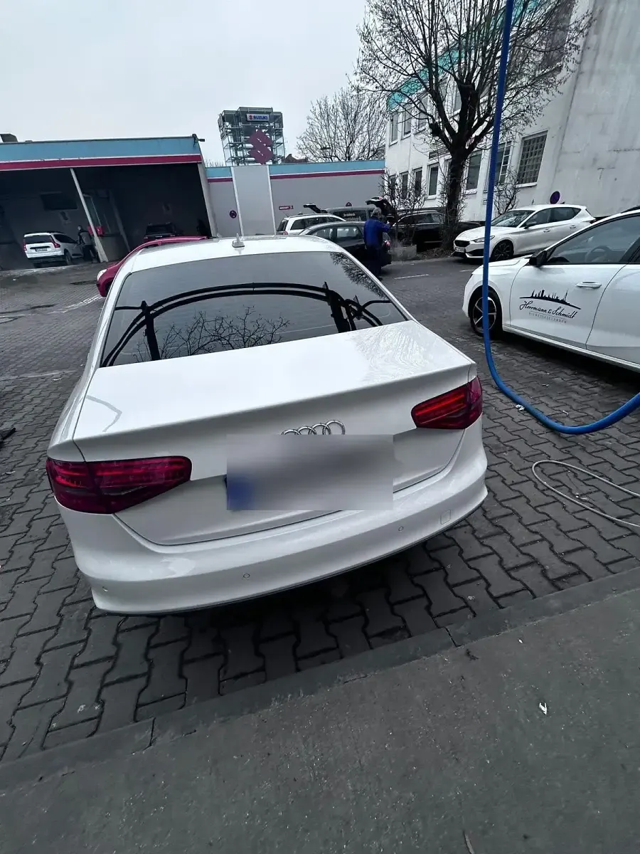 Gebraucht Audi A4 Design 220 PS (161 kW) 2014 Weiß Limousine