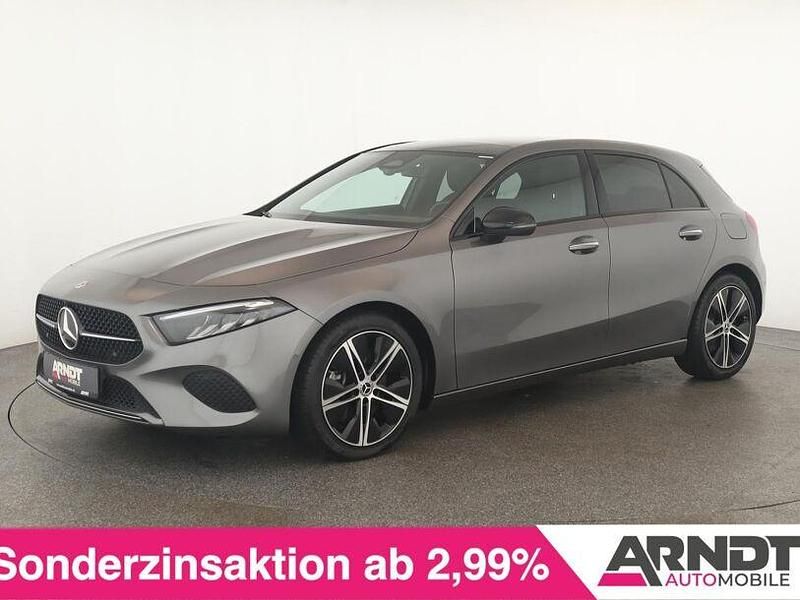 Gebraucht Mercedes A250 Progressive 238 PS (175 kW) 2024 Mountaingrau Limousine