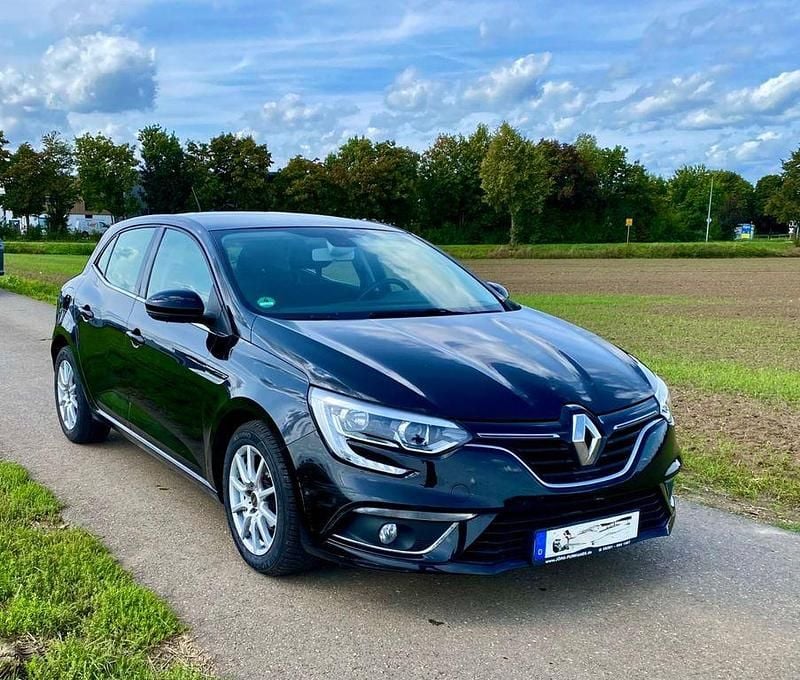 Schwarz Gebraucht 2016 Renault Mégane III Experience Limousine | 8.000 € (Guter Preis) - Bild 1/4