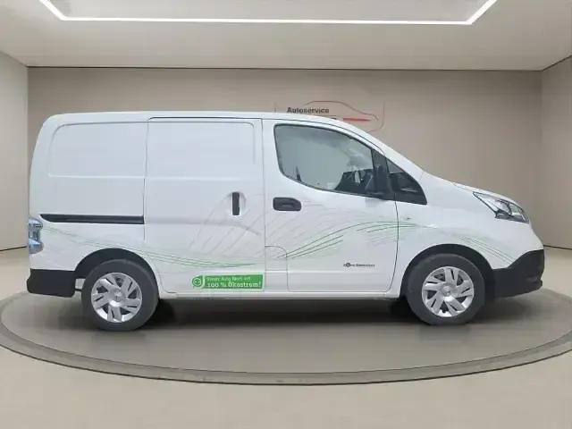Gebraucht Nissan e-NV200 80 kW (109 PS) 2017 Weiss Van / Kleinbus
