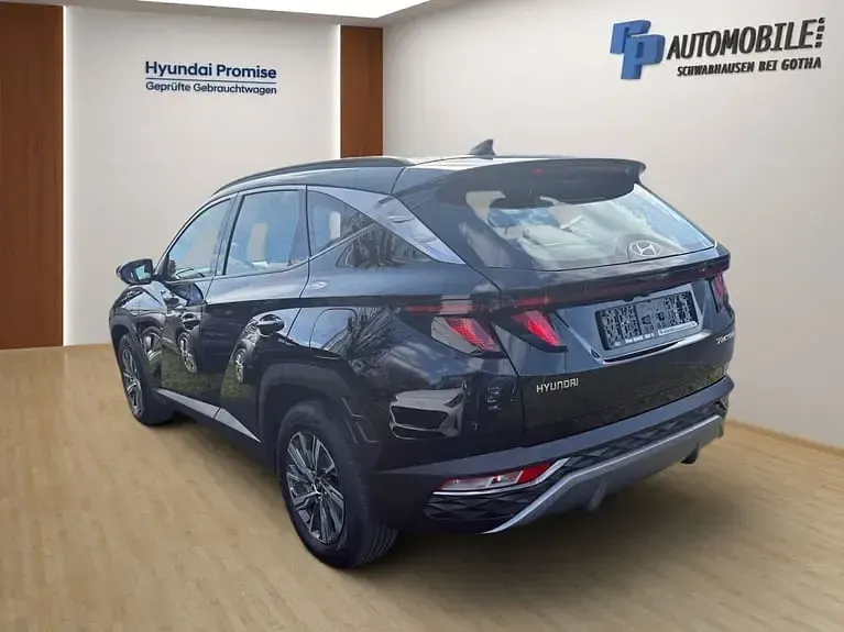 Gebraucht Hyundai Tucson Select 150 PS (110 kW) 2021 Schwarz SUV
