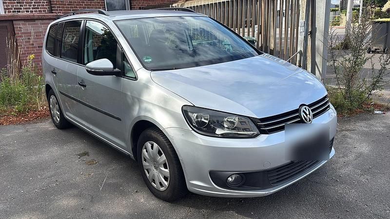Silber Gebraucht 2012 VW Touran Van / Kleinbus | 4.300 € (Superpreis) - Bild 1/4