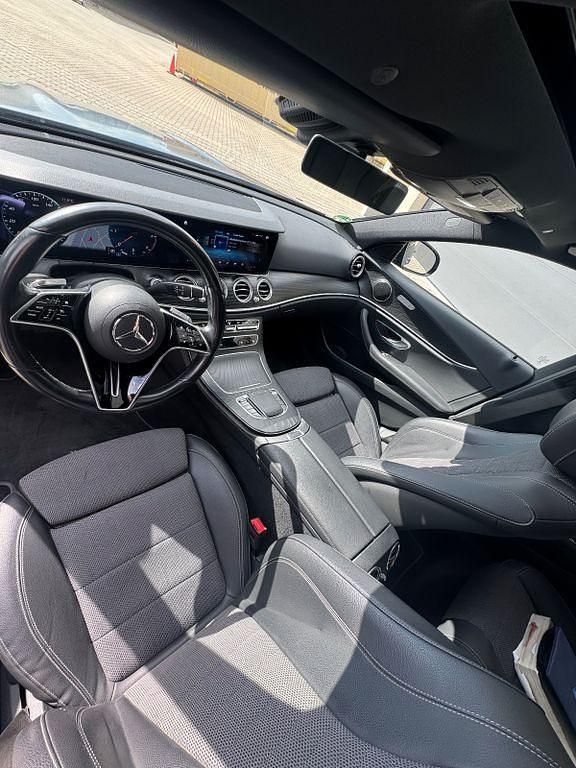 Gebraucht Mercedes E400 330 PS (242 kW) 2022 Grau Limousine