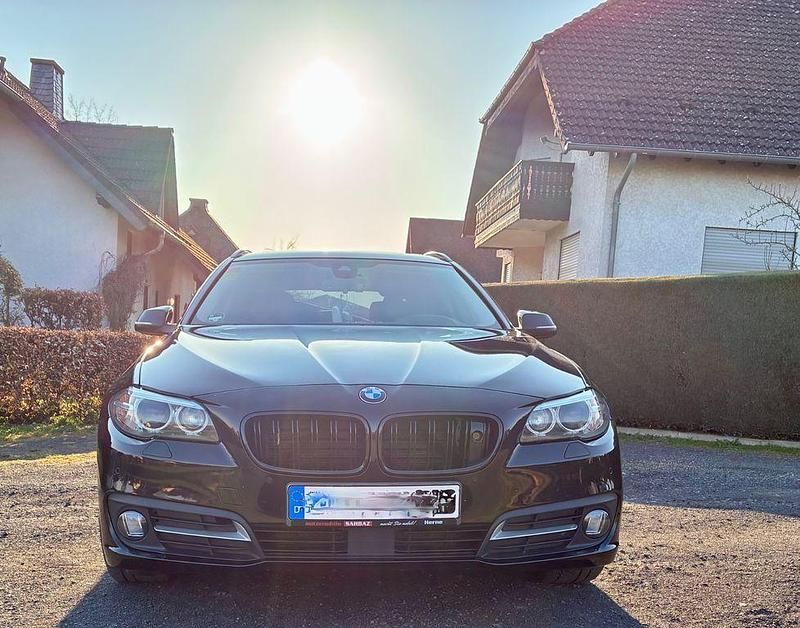 Gebraucht BMW 530 Luxury Line 258 PS (189 kW) 2017 Schwarz Kombi