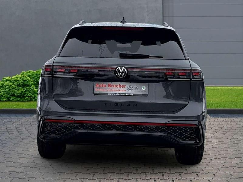 Neu VW Tiguan R-line 150 PS (110 kW) 2026 Delfingrau SUV