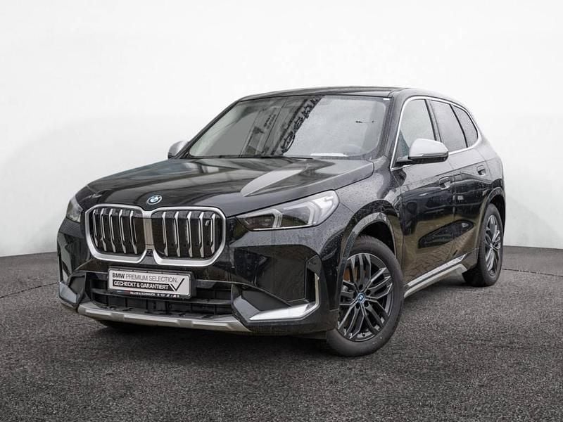 Schwarz Gebraucht 2023 BMW iX1 xLine SUV | 41.900 € (Fairer Preis) - Bild 1/4