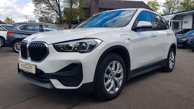 Używany BMW X1 Performance 220 KM (161 kW) 2022 Biały SUV