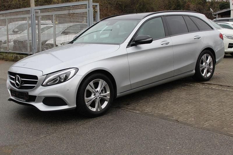 Gebraucht Mercedes C200 AMG line 184 PS (135 kW) 2015 Silber Limousine